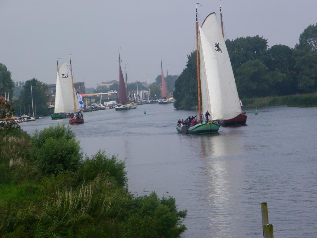 Buitenplaats T Ges Sneek Exterior foto